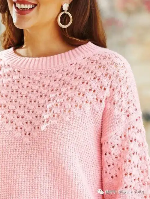 「针织图解」两款以字母 v 的形式显示的镂空图案套头衫