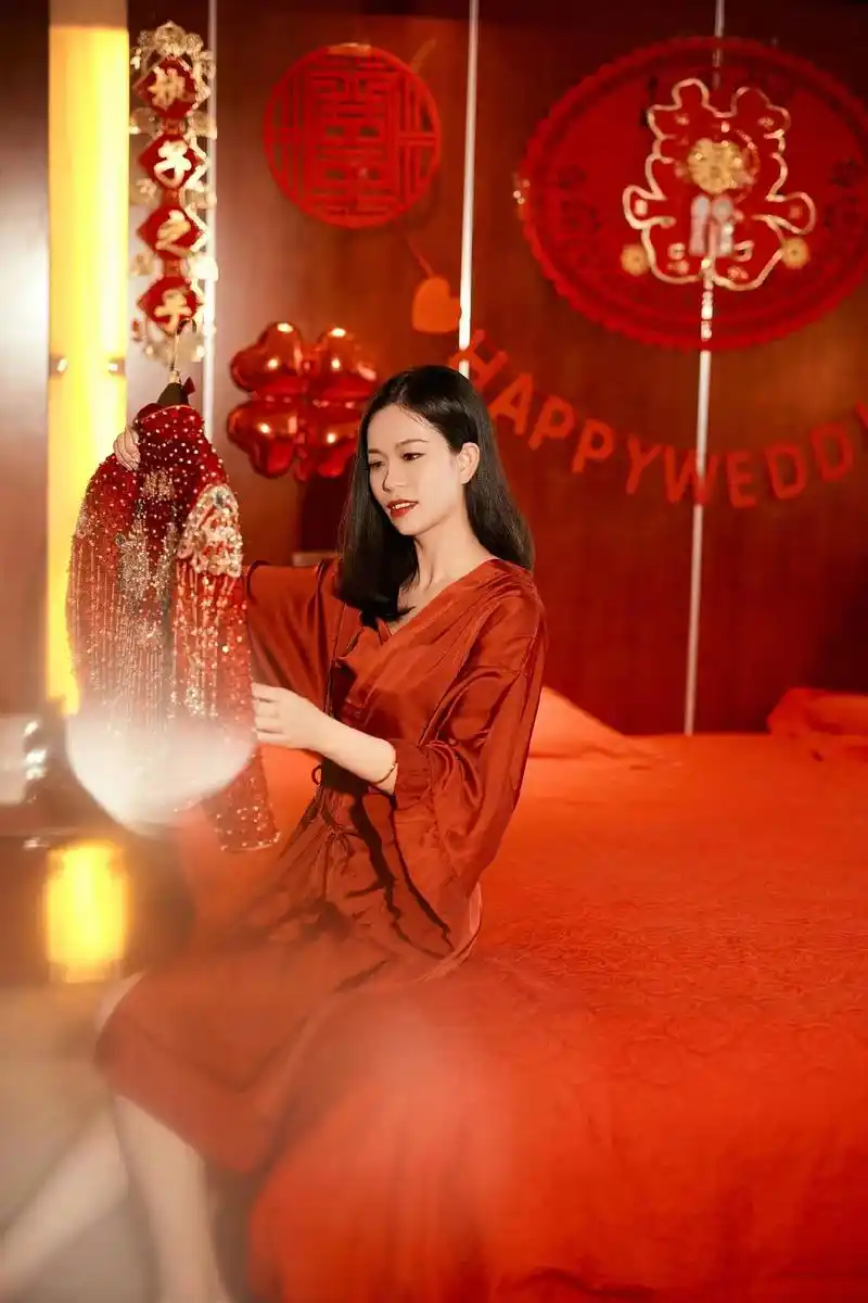 风华摄影待嫁女儿心