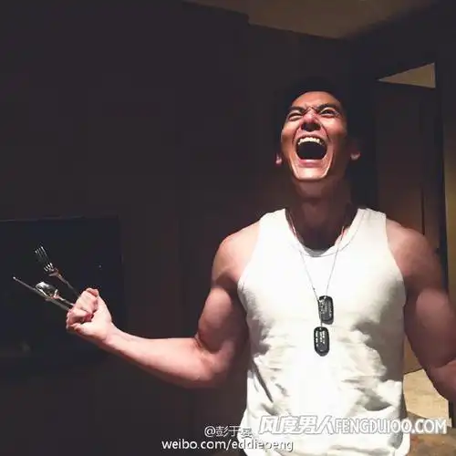 2015时时彩平台评测网站:一个胖子的蜕变 彭于晏肌肉怎么练的_健身