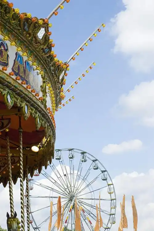 无人,游乐园,竖图,室外,白天,仰视,度假,游戏,美景,城市风光,城市,游