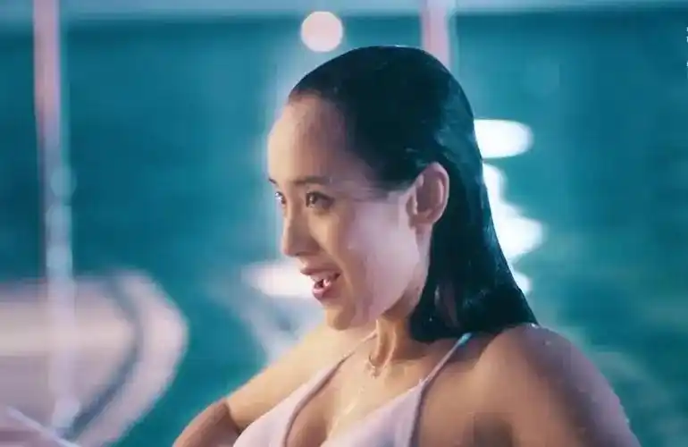 为什么《夏洛特烦恼》中秋雅前后的性格变化那么大?