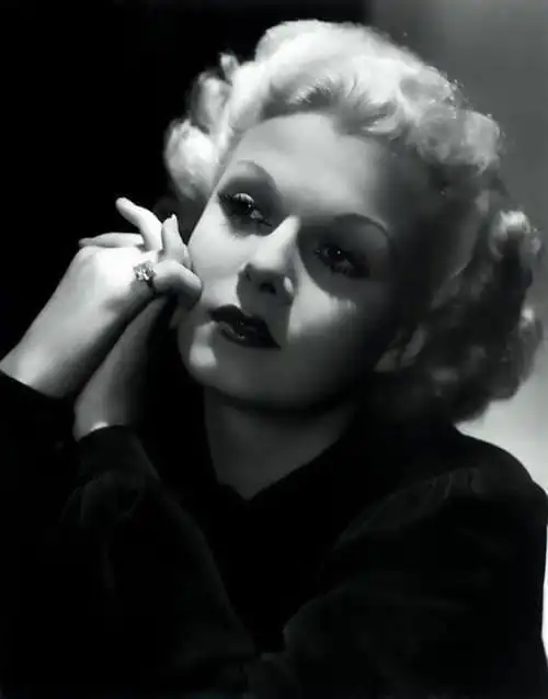 欧美30年代美到窒息的好莱坞女星:黑白照里的名贵珠宝