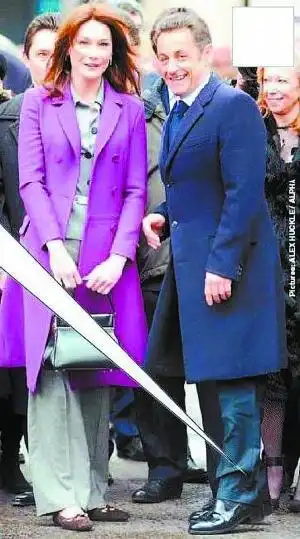 英媒体称"萨科齐效应"带火高跟男鞋(图)