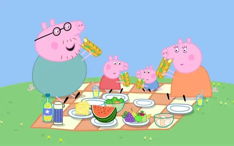 小猪佩奇1:去野餐啦,猪爸爸吃完就睡,佩奇分享面包给鸭太太