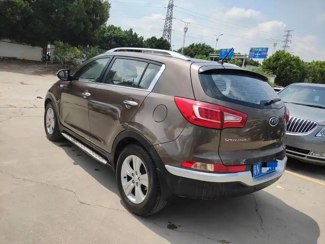 7272万99】-248号 起亚智跑  2013年12月  2.