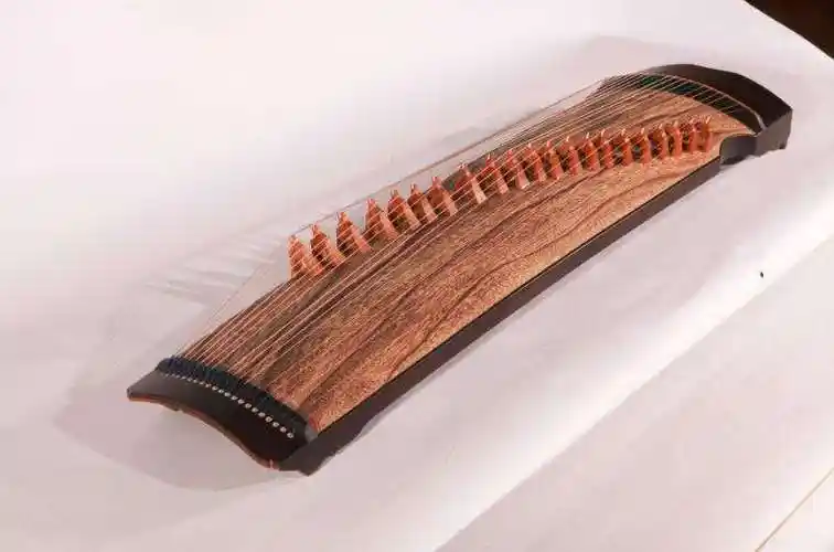 《伽倻琴散调》产生于朝鲜南部地区,后来流传至朝鲜北部和我国延边