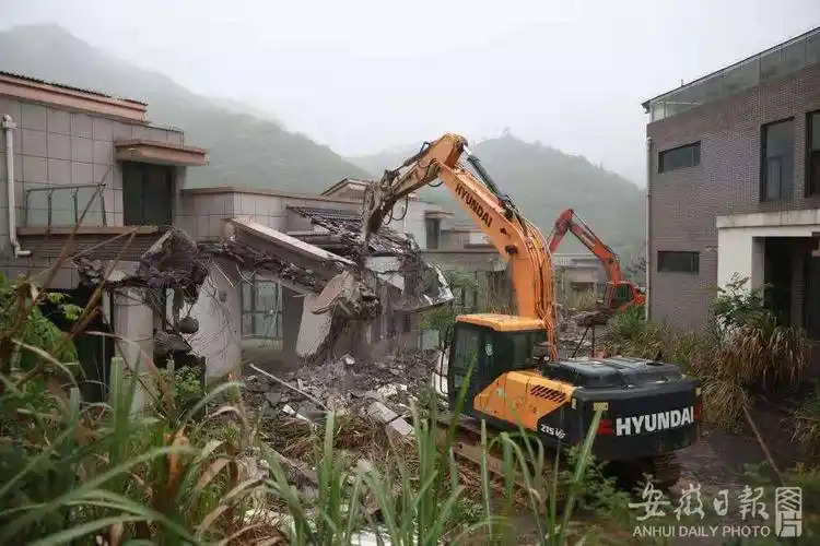 黄山市太平湖拆除3个违规项目,面积近1万平方米