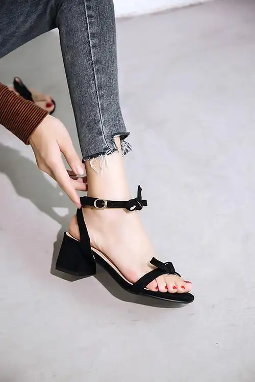 2019新款韩版甜美学生一字带高跟凉鞋女粗跟夏季百搭罗马鞋子