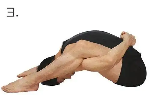 瑜伽龟式为你的身体洗个澡,看起来很难,先做半龟式吧