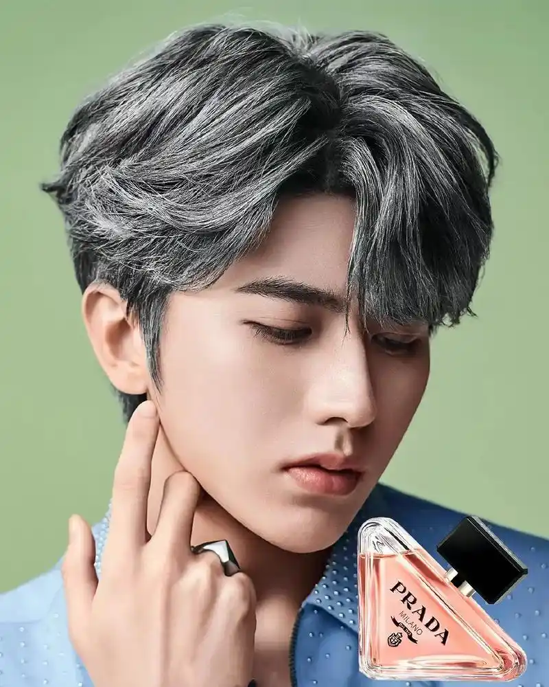 蔡徐坤 银发坤,好喜欢这组照片@蔡徐坤  - 抖音