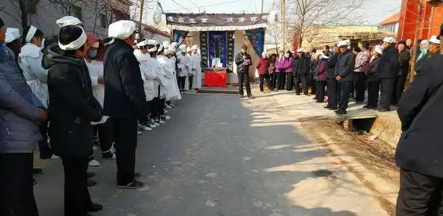 农村舅舅去世,当外甥的应该如何吊唁拜祭|灵堂|葬礼|丧事|礼节_网易