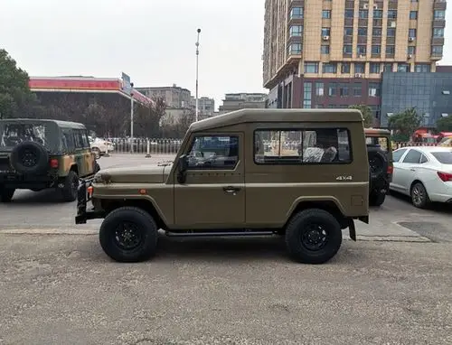 北京212三门版实车曝光,方门硬顶四座,搭载1.5t动力