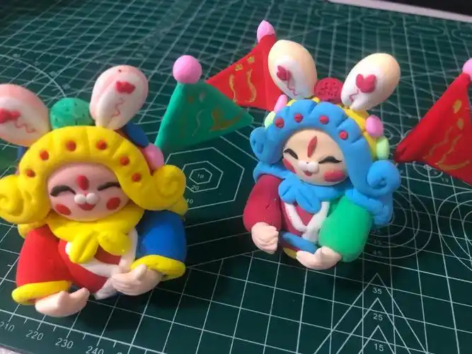 三年级兔爷儿粘土