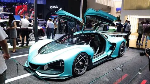 红旗s9外观非常科幻.