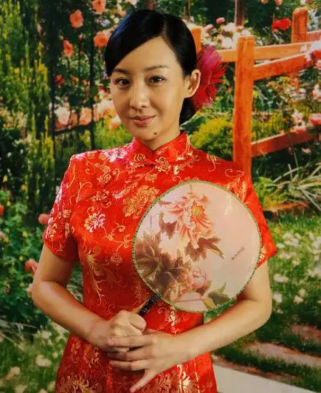 买红妹首谈与孙楠离婚 低落险跳海