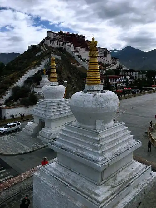 布达拉宫药王山观景台