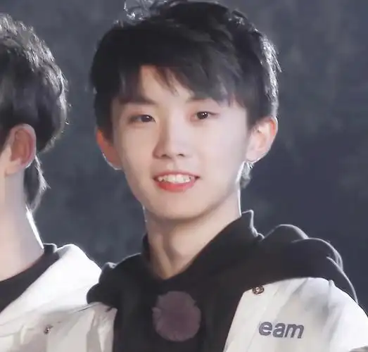 马嘉祺绝美头像