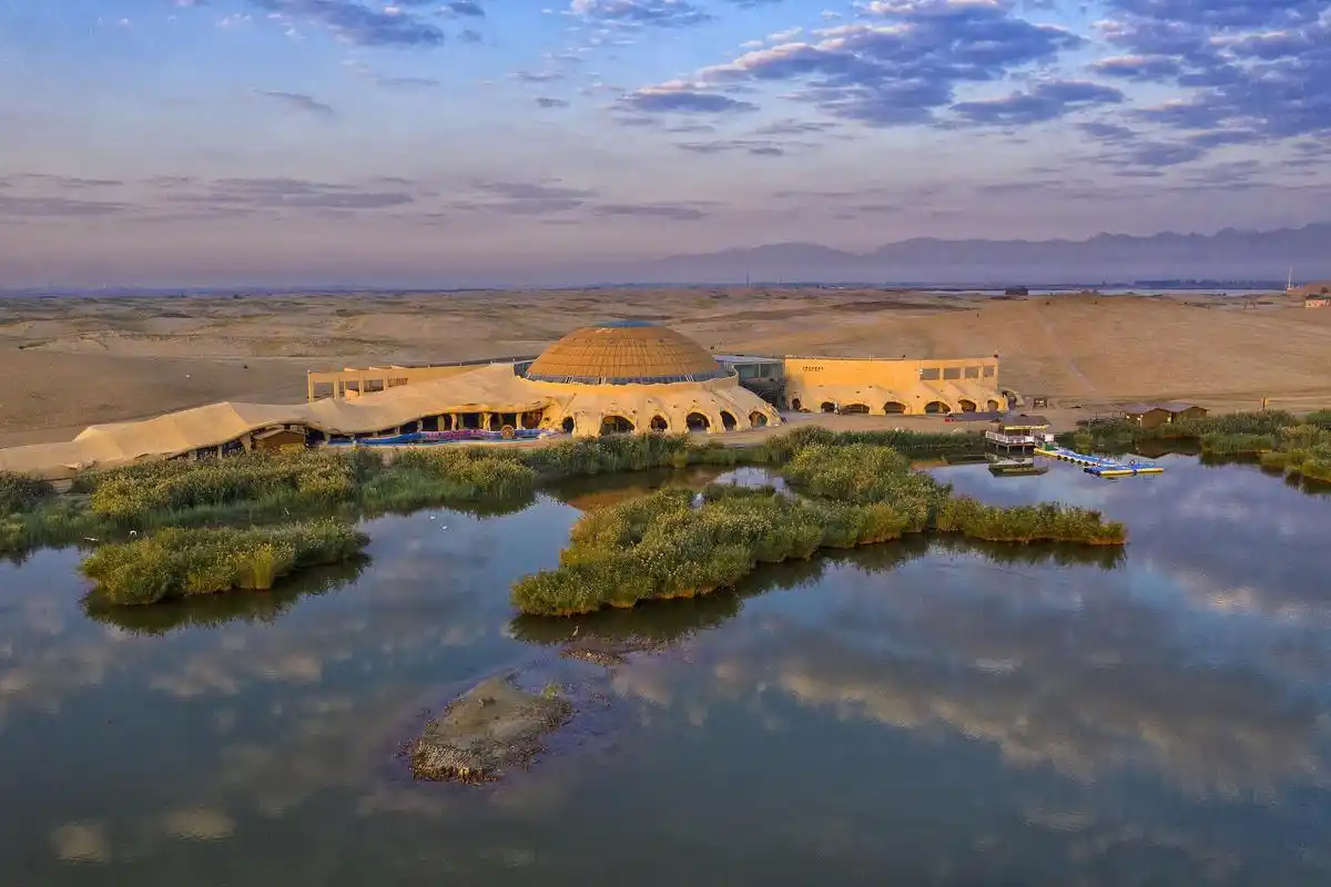 以下是宁夏旅游的小贴士,天气,穿搭,注意事项和少数民族文化,希望能