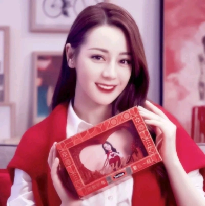 李溪芮迪丽热巴头像