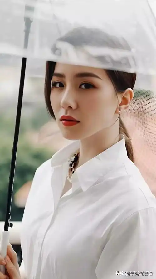 刘诗诗高清壁纸合集来了——第二部|老电影_网易订阅