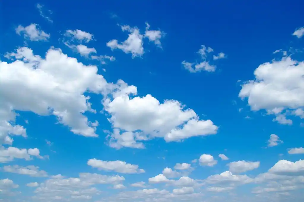 白色的云,蓝天背景,白云