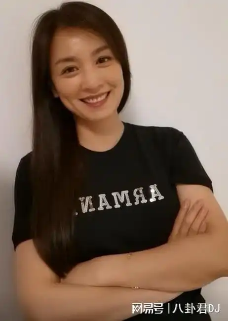 才不得不相信这是张庭,这真的是朱颜未改的张庭,改变的只是年龄这个