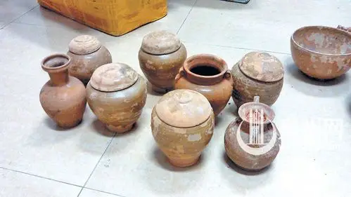 泉州潘山出土南朝至唐随葬品再现古墓葬风俗