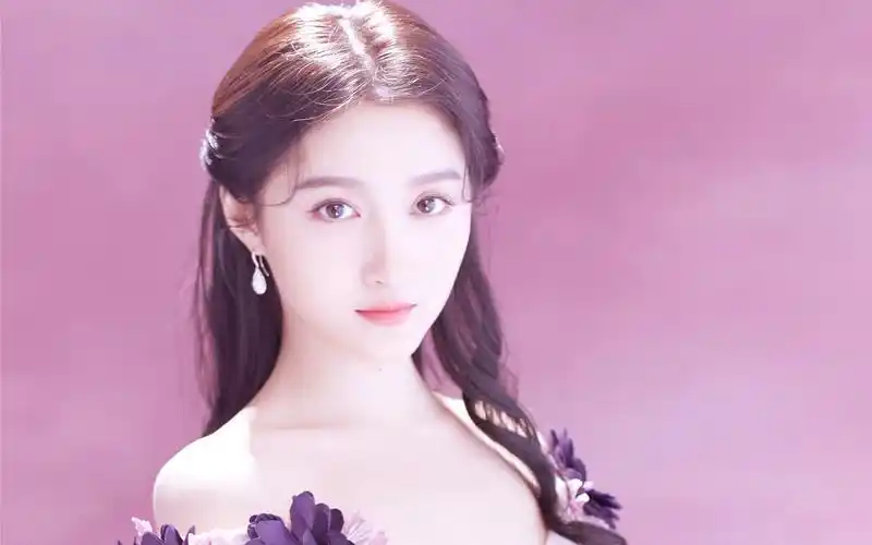 关晓彤鲜花裙唯美写真图片桌面壁纸