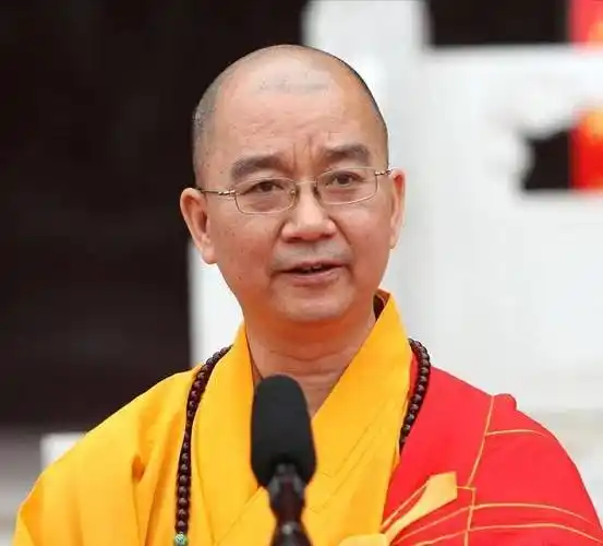 并被免去龙泉寺方丈职务,贤宇法师(柳智宇)及时和师傅划清了界限,或许