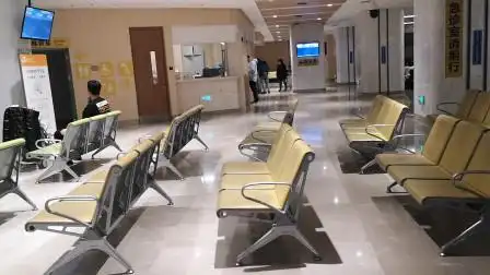 实拍大连市儿童医院:夜间急诊人很少,医生认真耐心