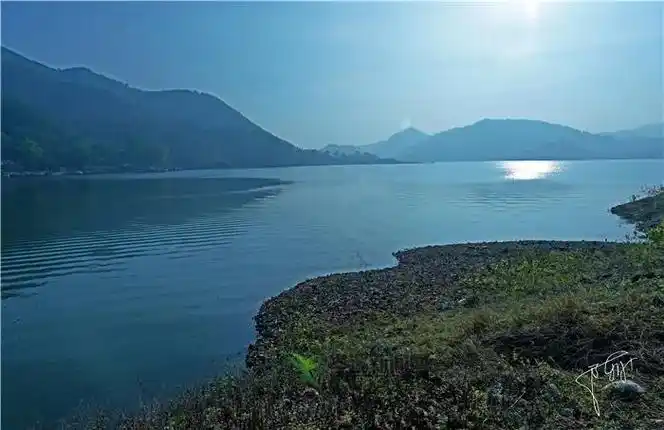 35万亩,也是广西的一处较大的水库.