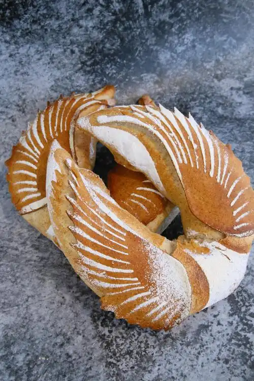 面包师的基本功,造型能力以及审美趣向你想知道这样的艺术面包是怎么