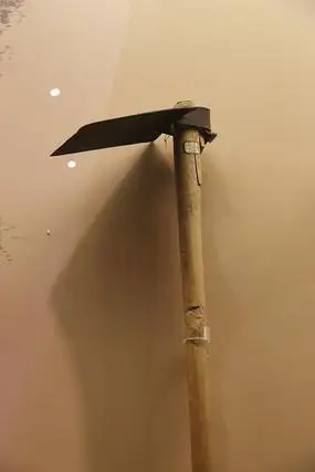 现代农具长角锄