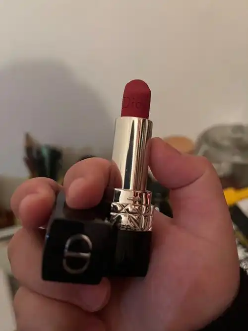 迪奥口红怎么样 迪奥999哑光版本,经典的正红色_什么值得买
