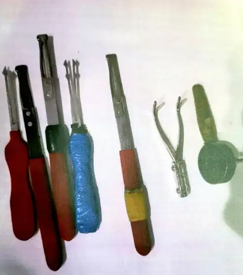 不差钱大庆一男子拜师学开锁偷东西只为寻刺激