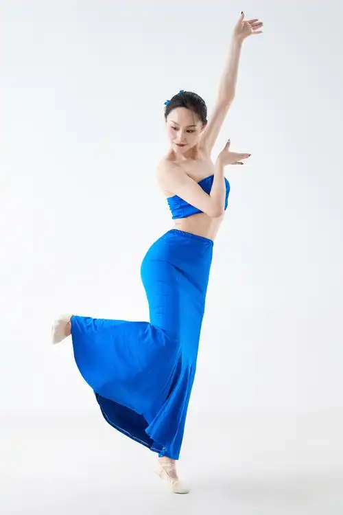 傣族舞.蓝|摄影|人像摄影|蓝太阳tnt - 原创作品 - 站酷 (zcool)