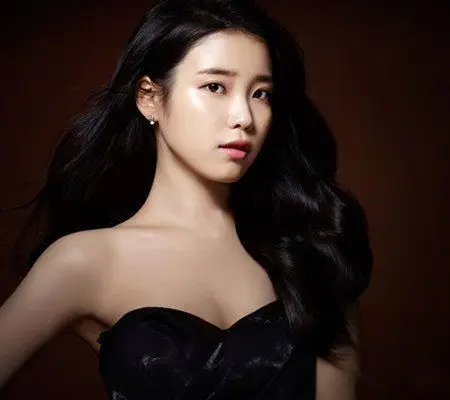 图李智恩写真照曝光揭其与银赫热恋的证据