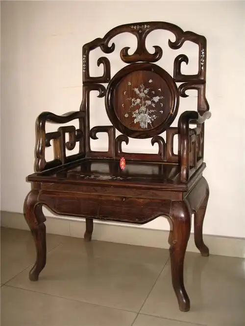 越南黄花梨广式嵌螺钿花纹扶手椅三件一套