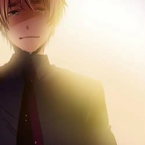 动漫坚强笑着哭的图片