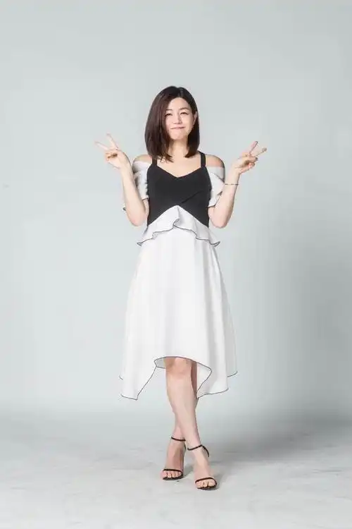 陈妍希太实在了,定妆照不p就放出来,真实状态一目了然