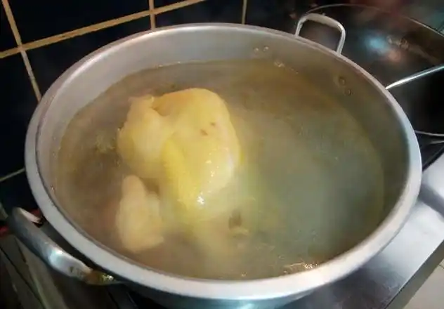 怎样煮白斩鸡好吃 白斩鸡煮多长时间