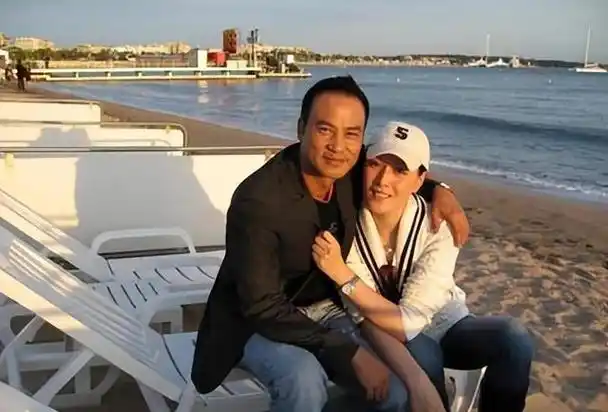 演员任达华:娶小12岁的美妻琦琦,为爱丁克,50岁得女泪流满面