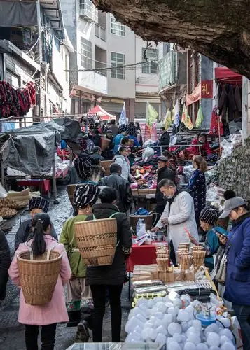 凤凰县禾库镇赶集掠影
