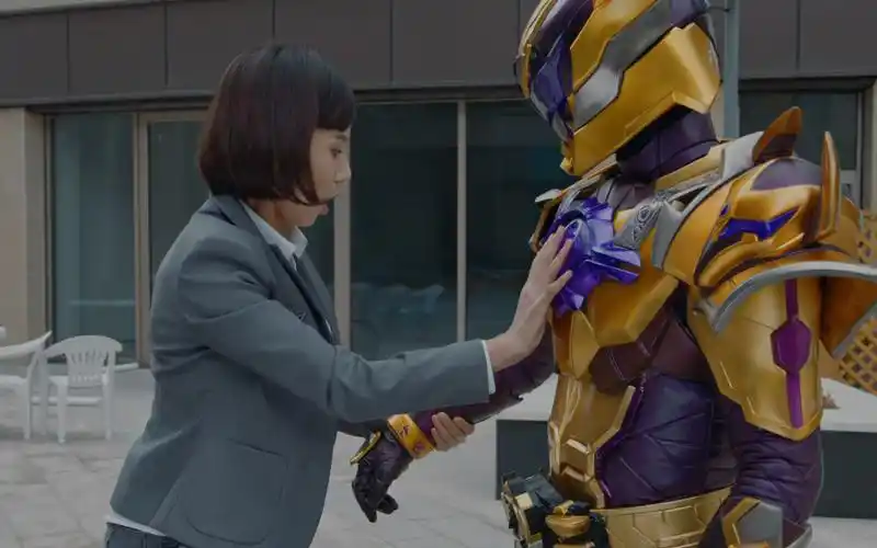 铠甲勇士猎铠之黎明天塔 :第5集 迷途知返吧!爸爸