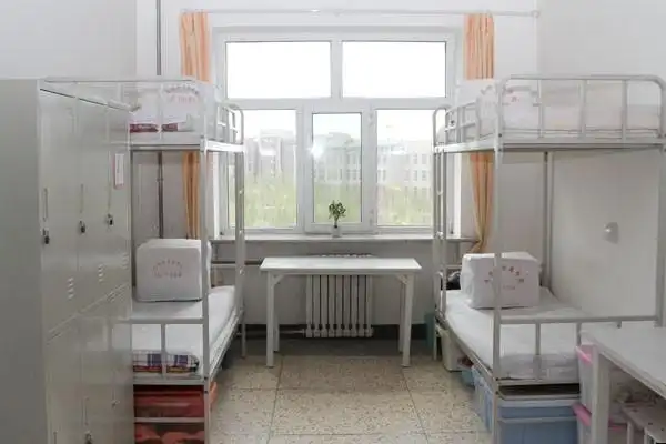 齐齐哈尔医学院的宿舍是怎样的?可以详细说说吗?