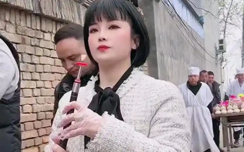 豫东唢呐王段莎莎唢呐表演3月23日