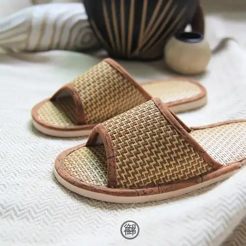 外贸原单 日系简约 性价比高 居家无声无味耐磨 舒适竹滕拖鞋