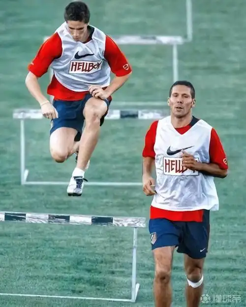 西蒙尼球员时代照片第二组