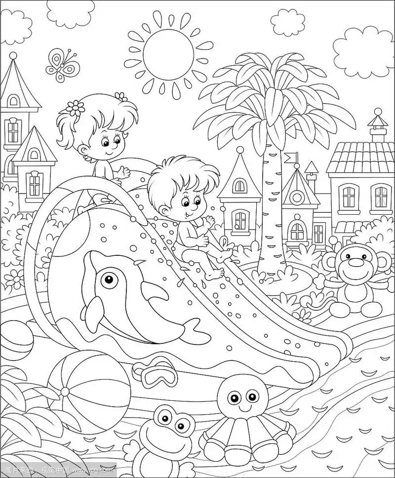 小孩子在水上乐园玩滑水道