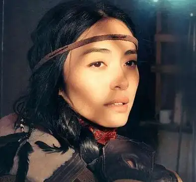 shirley杨怎么死的图片